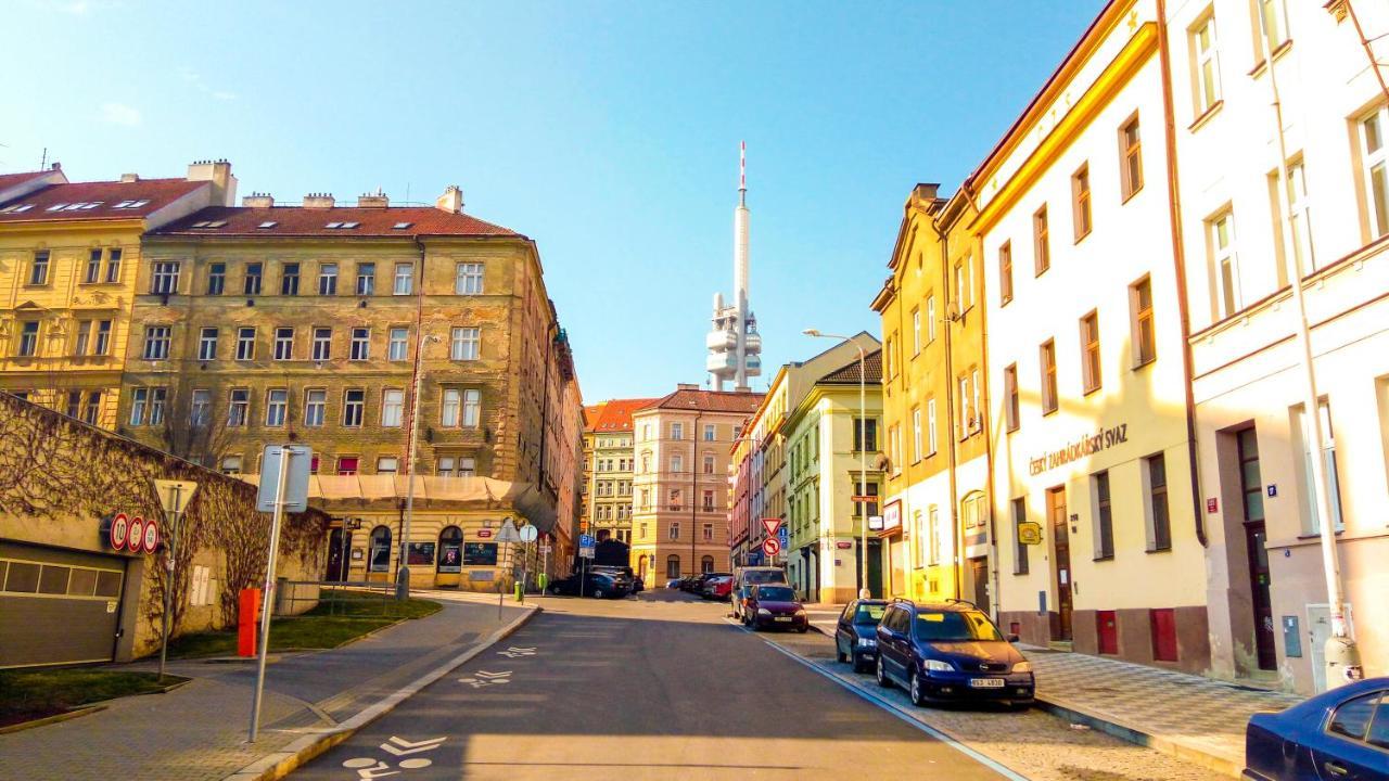 Central Cozy Apartment Praha Bagian luar foto