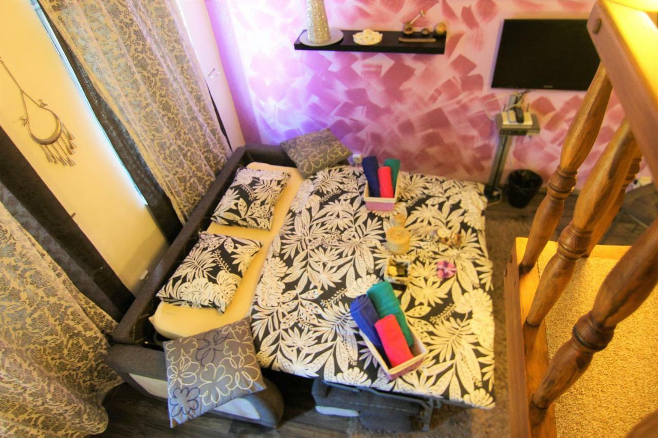 Central Cozy Apartment Praha Bagian luar foto